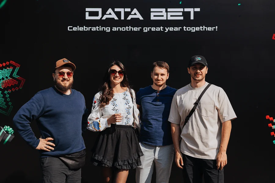 Careers — photo 1 — DATA.BET Careers — photo 1 — DATA.BET